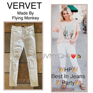 VERVET Distressed Jeans🎉HP🎉